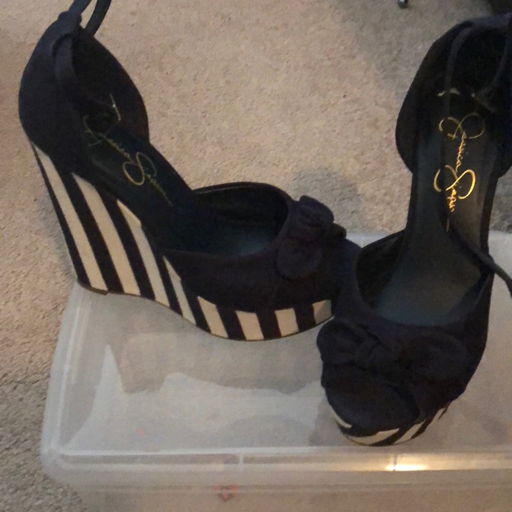 Jessica Simpson Wedges